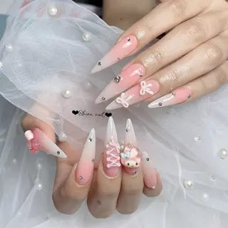 ネイル 〜Shine Nail〜【サイナネイル】パラジェル／ 長さだし／持ち込み／ワンホン／フィルイン所属・shine 🎀 長さだし&デザインのネイルデザイン