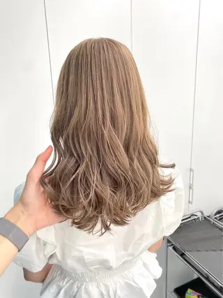 カラー 大人っぽベージュ🤍 当日予約◎ヒロトのヘアスタイル