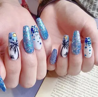 ネイル NOIROUGE所属・NOI ROUGEのネイルデザイン