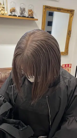 ショート カラー オリーブ/縮毛♡ Natsuno🩰のヘアスタイル