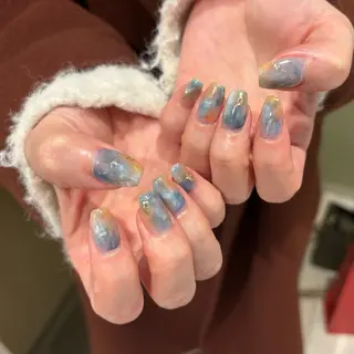 ネイル ⠀ loggy.のネイルデザイン