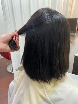 セミロング 瀧下 唯のヘアスタイル