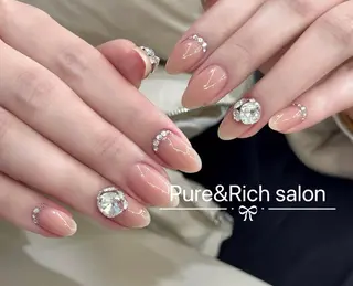 ネイル Pure&Rich Nailのネイルデザイン
