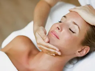 都度払いの脱毛サロンbluerois所属・都度払い専門サロン blueroisのエステ・リラクイメージ