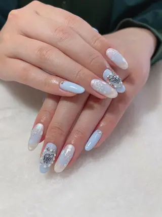 ネイル Flowerネイルサロン所属・. yukiのネイルデザイン