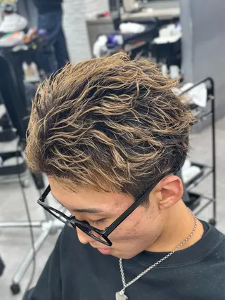 パーマ メンズ 【ØVARL】🦁 メンズパーマ/レオのヘアスタイル