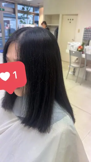 ミディアム タカハシ リナのヘアスタイル