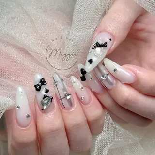 ネイル Maggie Nail🦩のネイルデザイン