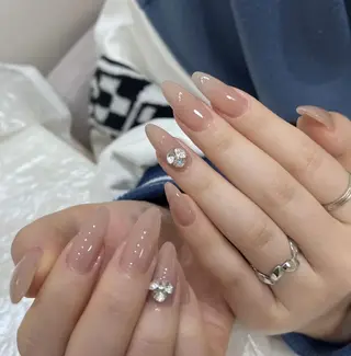 ネイル Queens 榊 まおのネイルデザイン