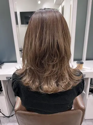 セミロング 垢抜けのプロ🪄 honoのヘアスタイル