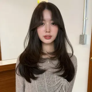 ロング カットモデル୨୧大阪 梅田タカシマリナ♡のヘアスタイル