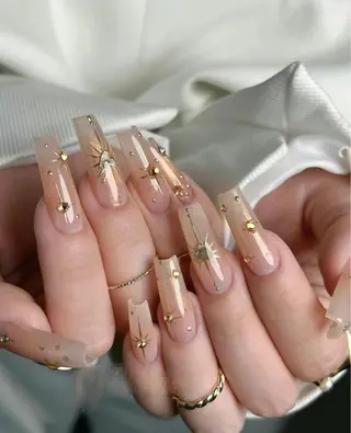 ネイル Sunshine nail salon所属・中原 ゆかのネイルデザイン