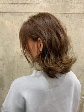ミディアム HANA by RIZのヘアスタイル