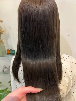 セミロング ブリーチしない暖色 カラー🥀杉 優菜のヘアスタイル