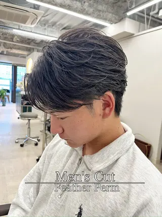ミディアム カラー パーマ ヘアアレンジ メンズ 二ヶ月綺麗が続く デザイン/星野六三四のヘアスタイル