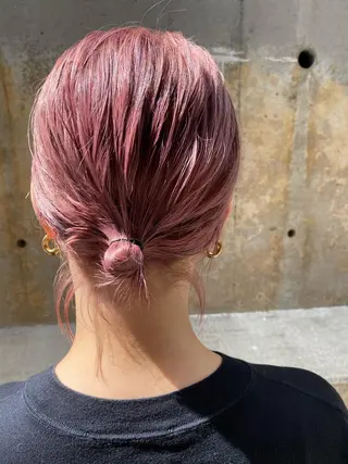 ショート カラー DEE okazakiのヘアスタイル