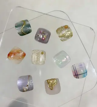 ネイル 志形 彩音のネイルデザイン