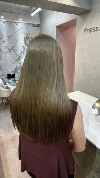 ロング 透明感カラー🕊🤍 アサノ  マユのヘアスタイル