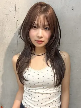 ロング カラー mood 髪質改善 ダブルカラーのヘアスタイル