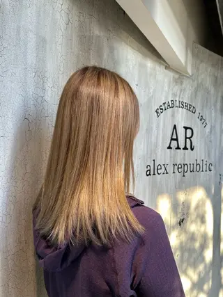 セミロング カラー alex republic所属・尾形 真里のヘアスタイル
