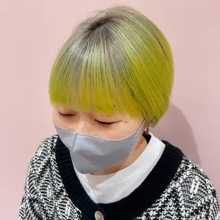 ショート カラー レイヤーカット/ ハイトーンchimiのヘアスタイル