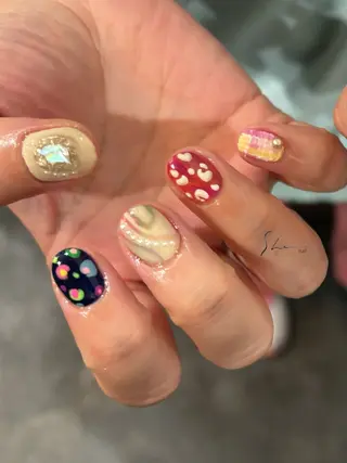 ネイル SHE所属・SHE adusaのネイルデザイン