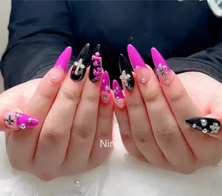 ネイル NiNa ビューティーサロン所属・Ni Naのネイルデザイン