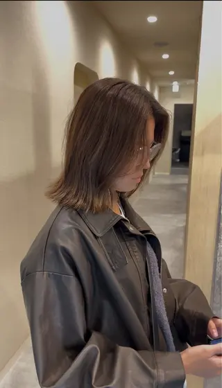 ロング カラー 赤み消しグレージュ 🫒ｒｅｏｎのヘアスタイル