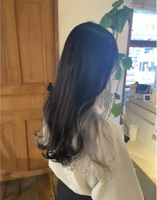 カラー 美容室gross所属・渕本 瑠世のヘアスタイル