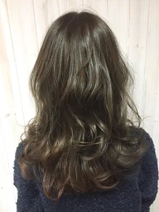 セミロング カラー 吉祥寺aivee 若手注目スタッフのヘアスタイル