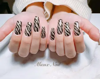 ネイル 市川 麻衣子のネイルデザイン