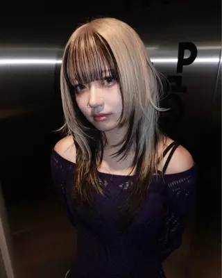 セミロング Null 表参道所属・岩下昂世/ ハイトーン/デザインのヘアスタイル