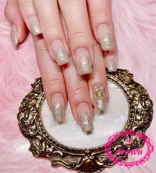 ネイル CROWN プライベートサロンのネイルデザイン