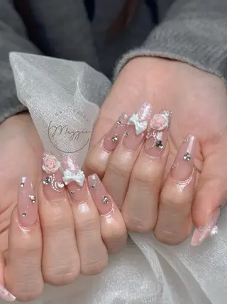 ネイル Maggie Nail🦩のネイルデザイン