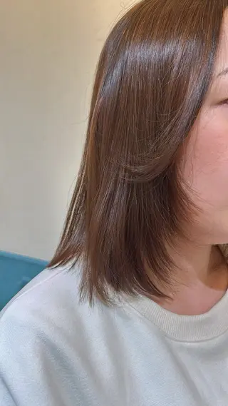 ミディアム 河野 穂香のヘアスタイル