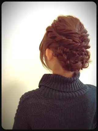 セミロング ロング ヘアアレンジ 沢田 瞳のヘアスタイル