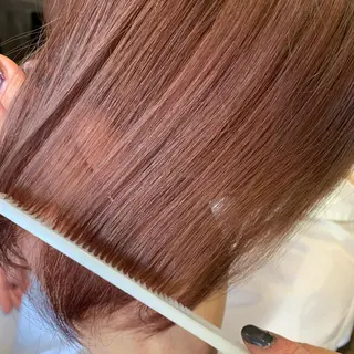 ミディアム 加藤 ひろこのヘアスタイル