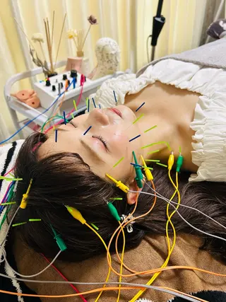 美容鍼灸サロン mahoroba院長のエステ・リラクイメージ