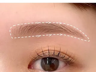 アイブロウ カワイイ保証🤍🪄 natsumeの眉毛・アイブロウイメージ