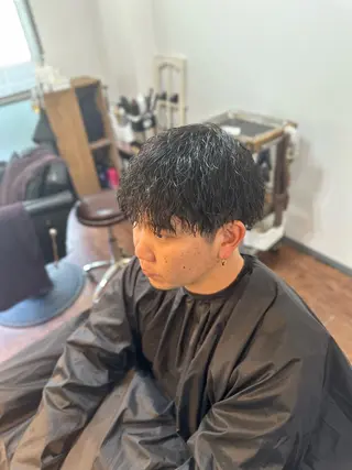 ミディアム パーマ メンズ Lizir  ルズィール所属・Luzir⭐︎ GEN⭐︎のヘアスタイル