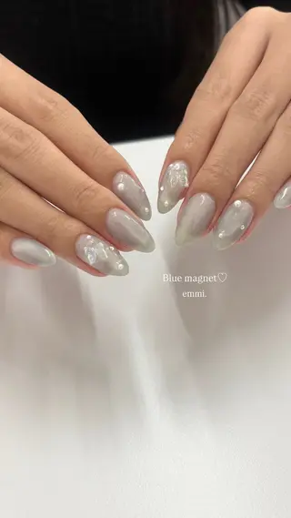 ネイル GO TODAY SHAiRE SALON 表参道colore店所属・emmi nailのネイルデザイン