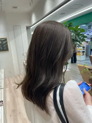 セミロング 下村 和香奈のヘアスタイル