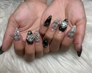 ネイル SOARE🤍 🤍のネイルデザイン