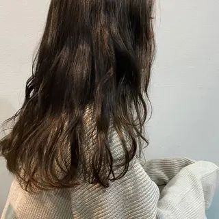 セミロング カラー 当日予約大歓迎💗 依田瑞希のヘアスタイル