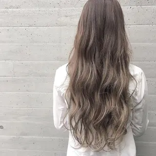 ロング カラー ヘアアレンジ 【公式】amble luxe池袋東口🩷のヘアスタイル
