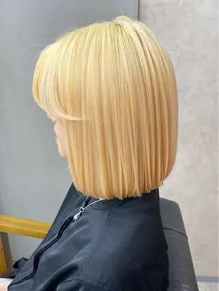 カラー 荒川 桃花のヘアスタイル