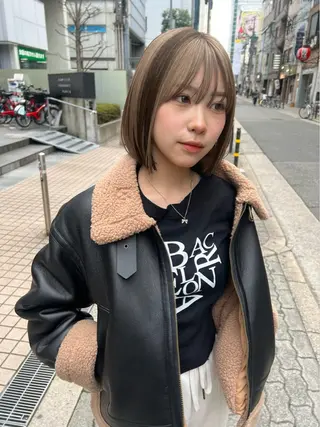 ショート ハイトーンカラー🍑 心斎橋のヘアスタイル