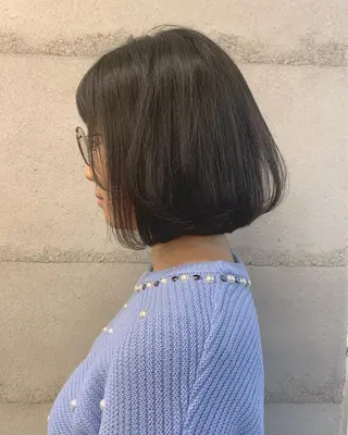 ショート カラー 透明感/オリーブ/ グレージュ/YUKAのヘアスタイル