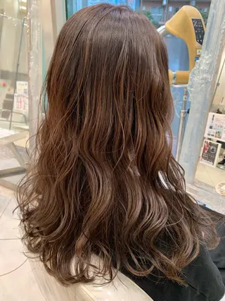 セミロング カラー ツヤ髪🌈髪質改善 🌈ナカゴシのヘアスタイル