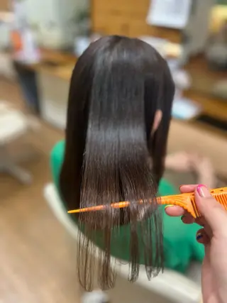 セミロング 神谷 千明のヘアスタイル